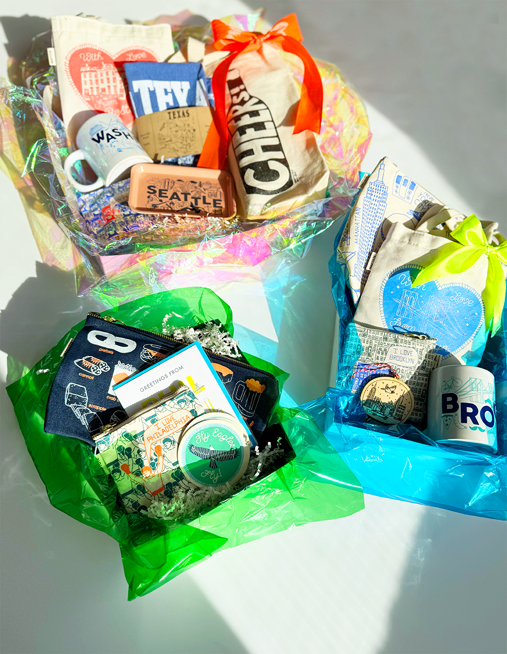 Gift Box Ideas – Custom Gift Box Essentials & Map-Themed Gifts