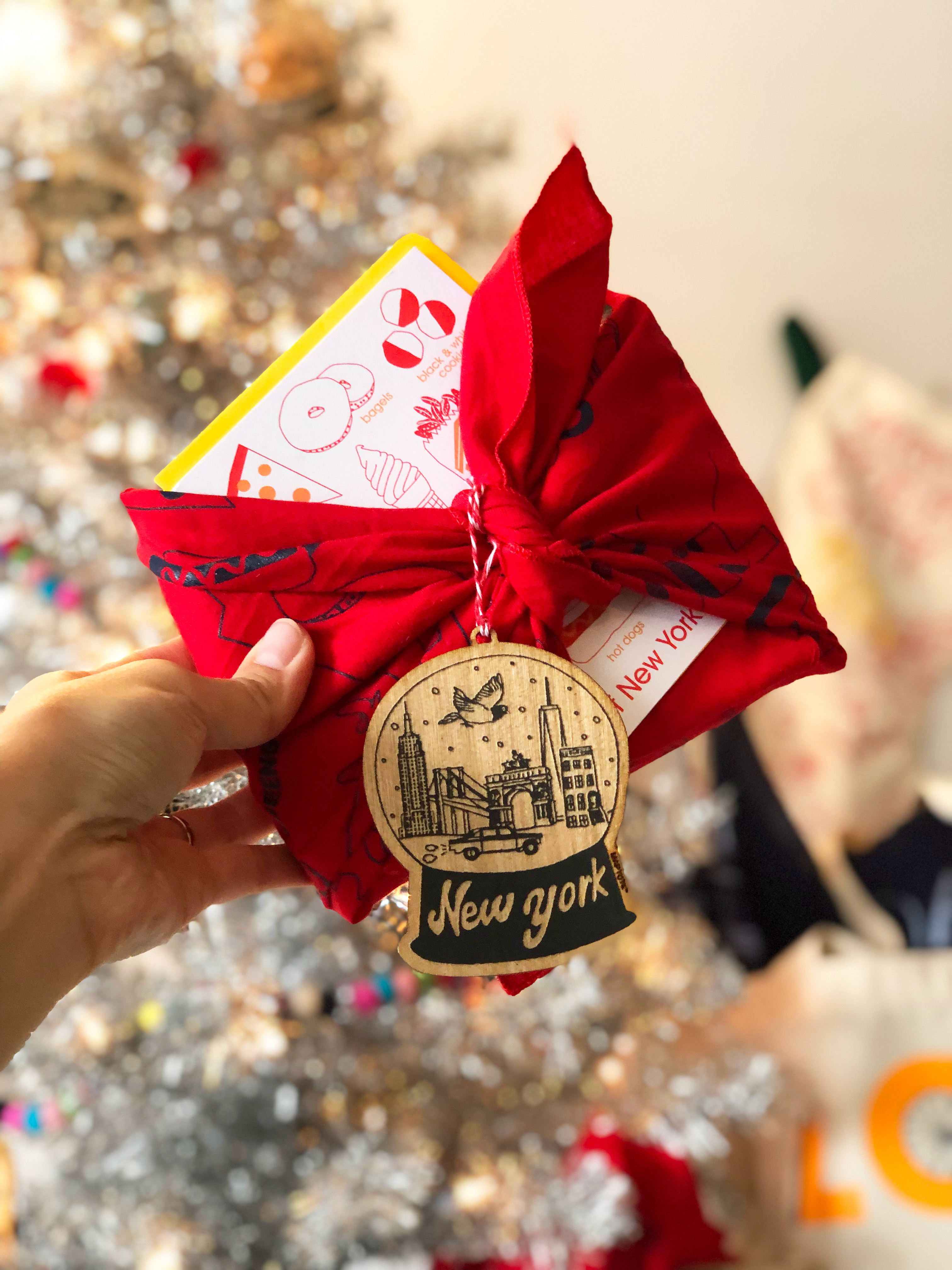 Holiday Gift Wrapping – Festive Gift Wrap & Holiday Giving Essentials